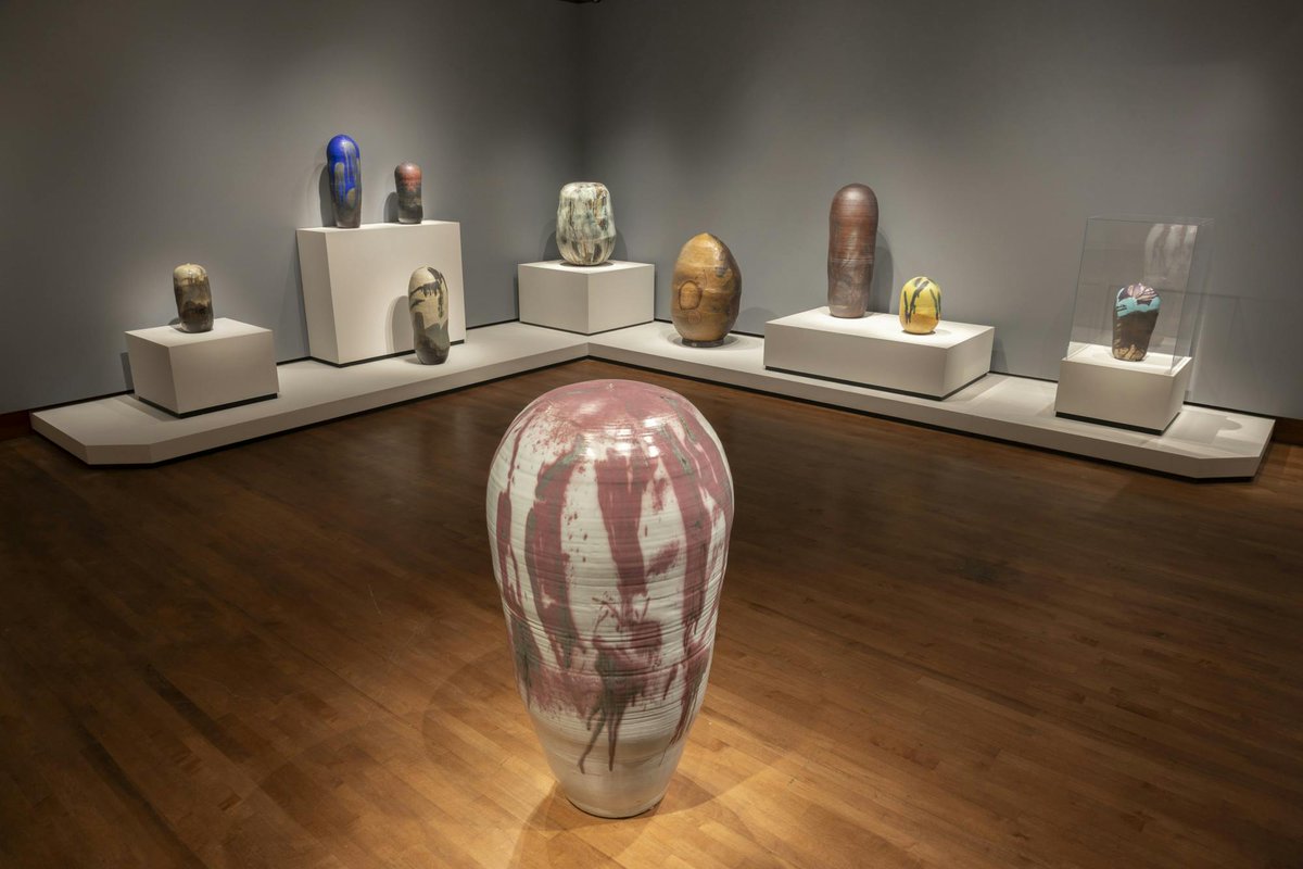 dailycardinal's tweet image. ‘Toshiko Takezu: Worlds Within’ offers retrospective on artist’s life. 

Story by Jackson Baker
Photo Courtesy of The Chazen Museum of Art
dailycardinal.com/article/2025/1…