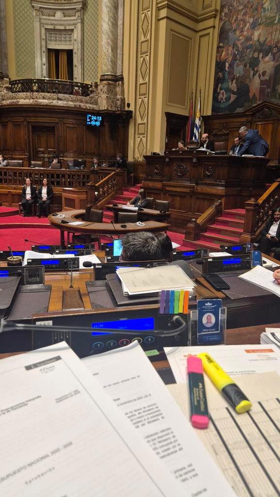 Desde temprano empezamos el tratamiento del Presupuesto Quinquenal en <a href="/DiputadosUY/">Diputados UY</a> .