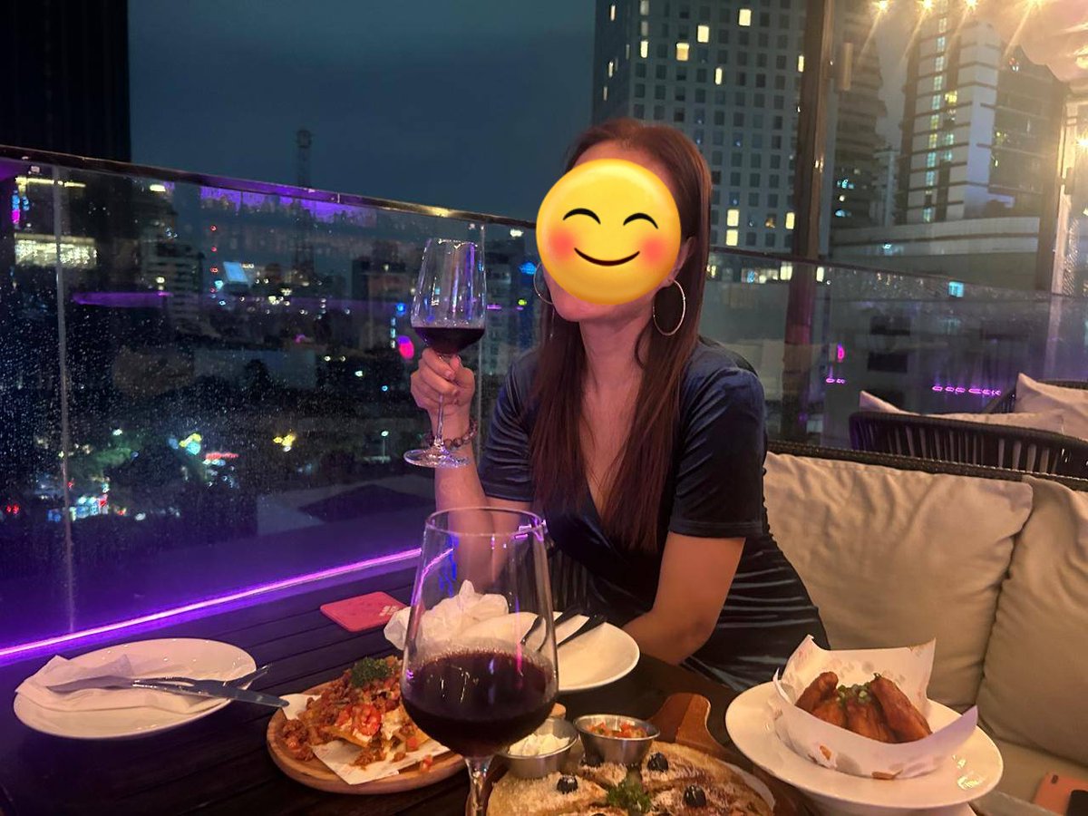 Enjoy a delicious dinner with lovely and kind customers.

#bangkoknightlife #sexydriver #nightlifefun #hotgirlfriend #freelancer  #ladydriverhookup #ladydriverguide #treesome #bangkokhooker #ladydriverfullservice #ladydriver #escortgirl #swinger #treesome #Lesbiansex
