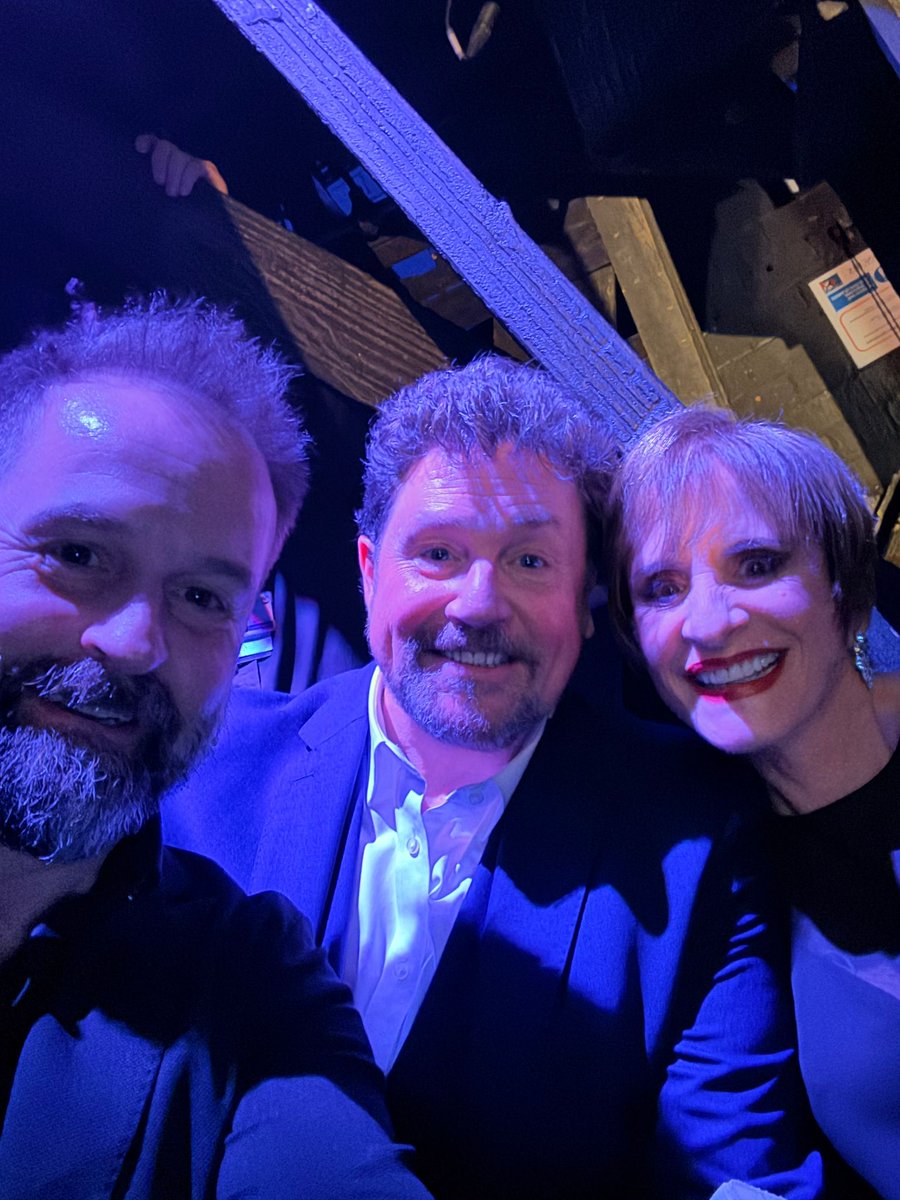 AlfieBoe's tweet photo. What an incredible night celebrating @lesmizofficial
40th anniversary. So amazing to be surrounded by
such incredible talent. A really special event! https://t.co/hfEdjyiPUj
