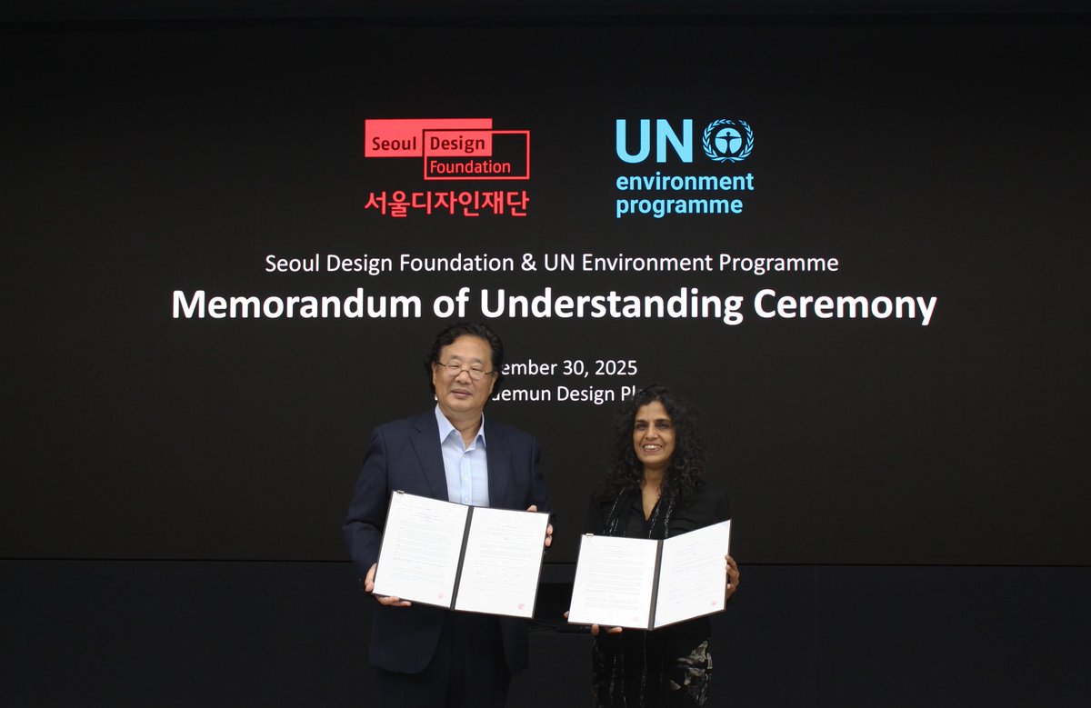 🇰🇷 Designing Circular Cities: UNEP partners with Seoul Design Foundation

On 30 September <a href="/UNEP/">UN Environment Programme</a> signed an MoU with Seoul Design Foundation under the Seoul Metropolitan Government. The partnership aims to advance circular economy practices through design-led industrial innovation.
