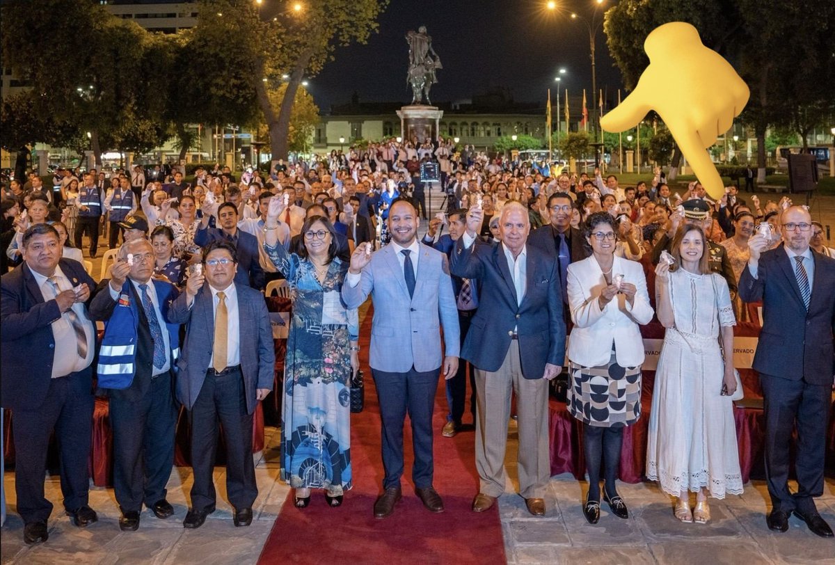 Tú eres parte de este Gobierno… por si aca.
