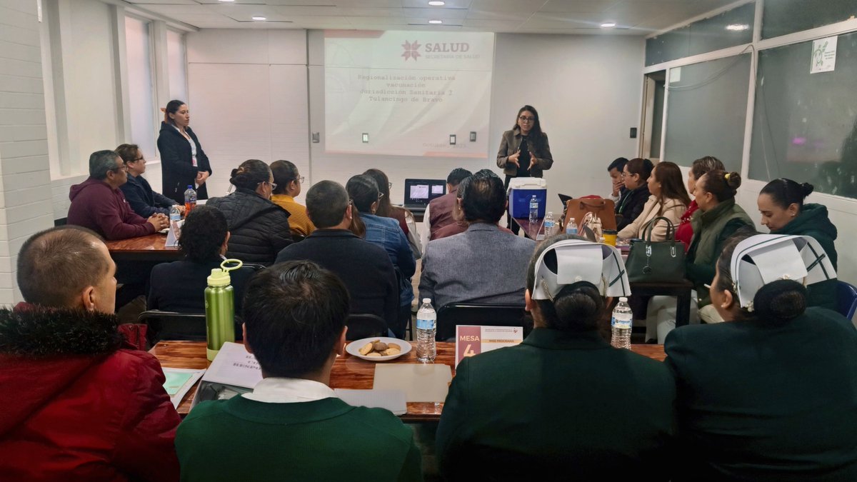 Salud_Hidalgo's tweet image. En Tulancingo, la Jurisdicción Sanitaria No. 2 coordinó estrategias con IMSS e ISSSTE para garantizar la vacunación oportuna contra el sarampión. 💉
#PrimeroTuSalud #PrimeroElPueblo