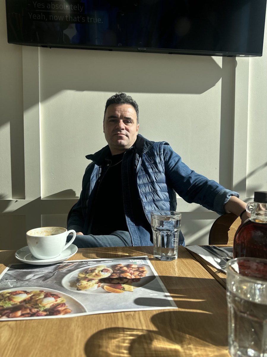 Sabah kahvesine buyrun hemide kahvaltı