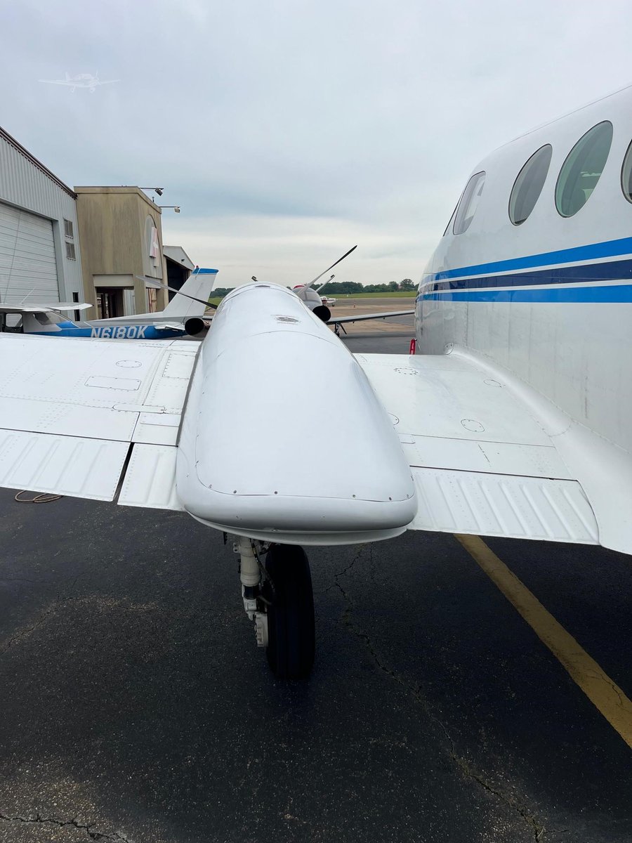 Controller's tweet image. RAISBECK CROWN WING FUEL LOCKERS
Click here to view:
🔗 ow.ly/vn5f50X98xX

Looking for extra fuel on your flights? Check out these great condition fuel lockers! Removed to install wing storage, these are crated and ready to ship! Contact Wingman Services today!