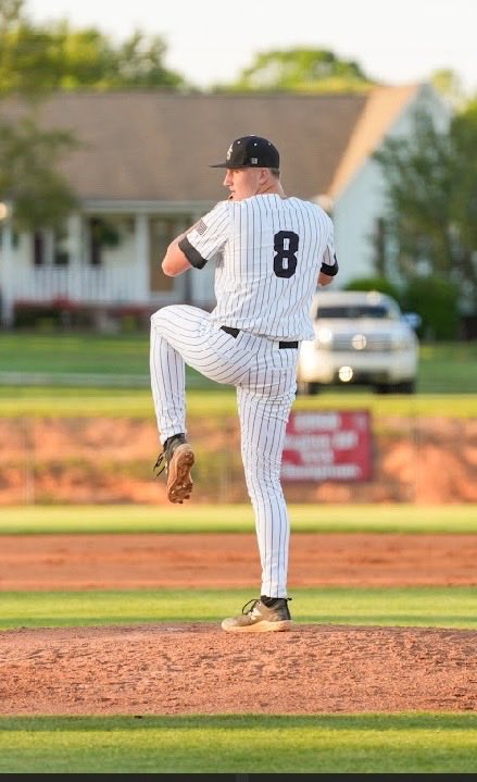 boyntonbucs's tweet photo. Welcome to the Bucs RHP @EmoryHorton8 (@NGUBaseball)! Emory is a big bodied, hard throwing righty that will add depth to our 2026 staff! We are excited to have him! #bucem🏴‍☠️ https://t.co/QLE2xyiiaJ