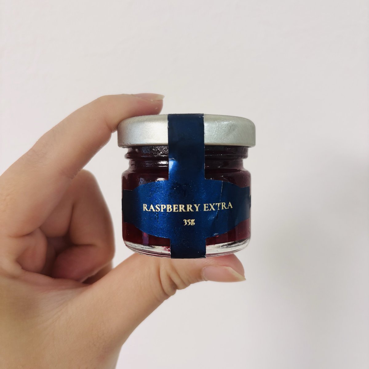 The Ritz Londonのアフタヌーンティーのジャム🫖
果実感たっぷりで美味しすぎる…😚
何個かいただいたので大切に食べよう〜