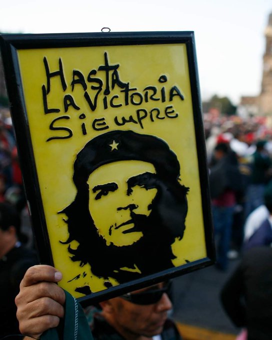 pycpim's tweet image. &quot;The road is dark and dark.
If you and I are not burned,
who will light the way?&quot;  

 - The martyr Che Guevara

#CheGuevara #CPIM