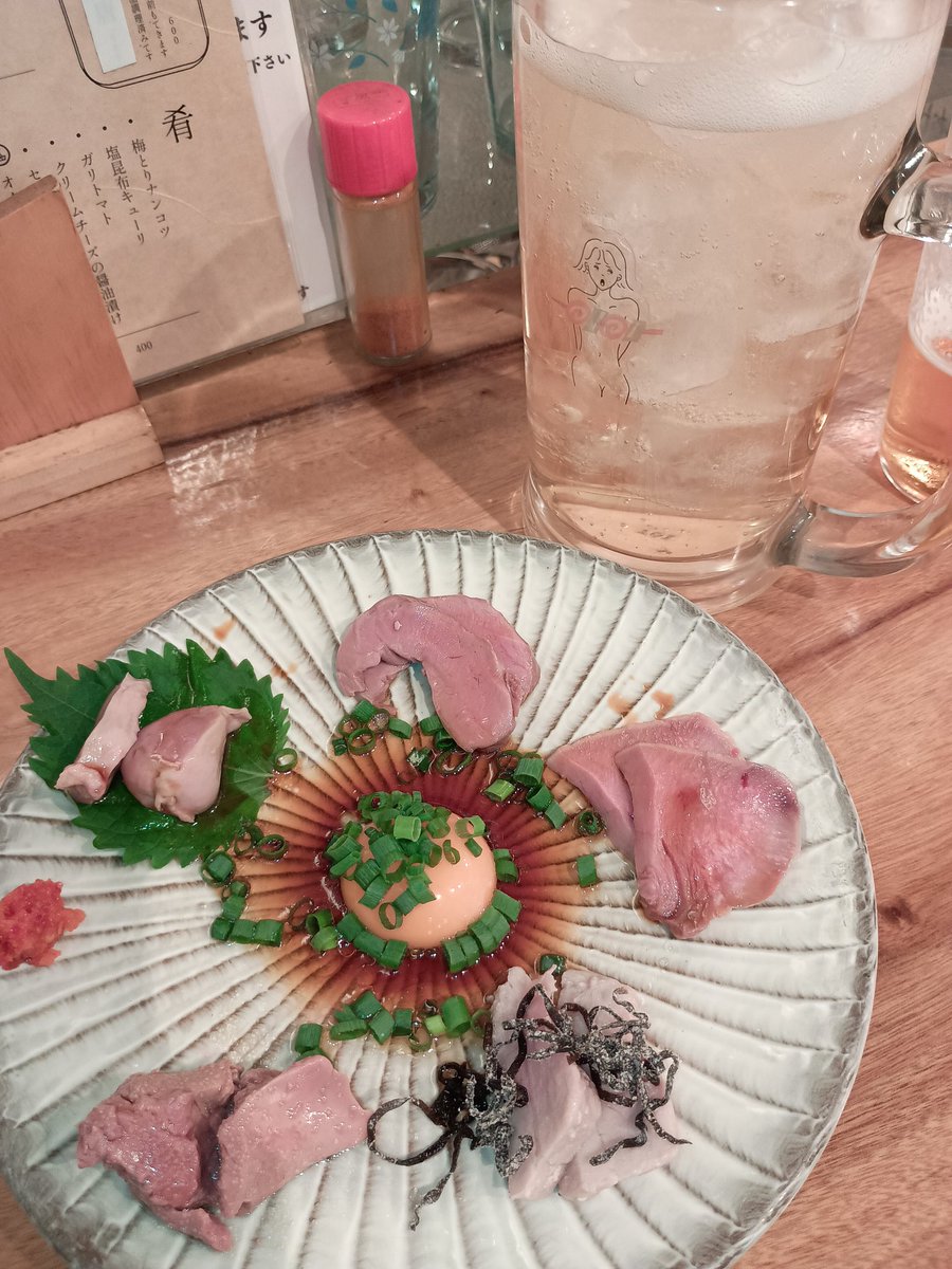 筋トレ後のタンパク質補給
肉刺し盛600円