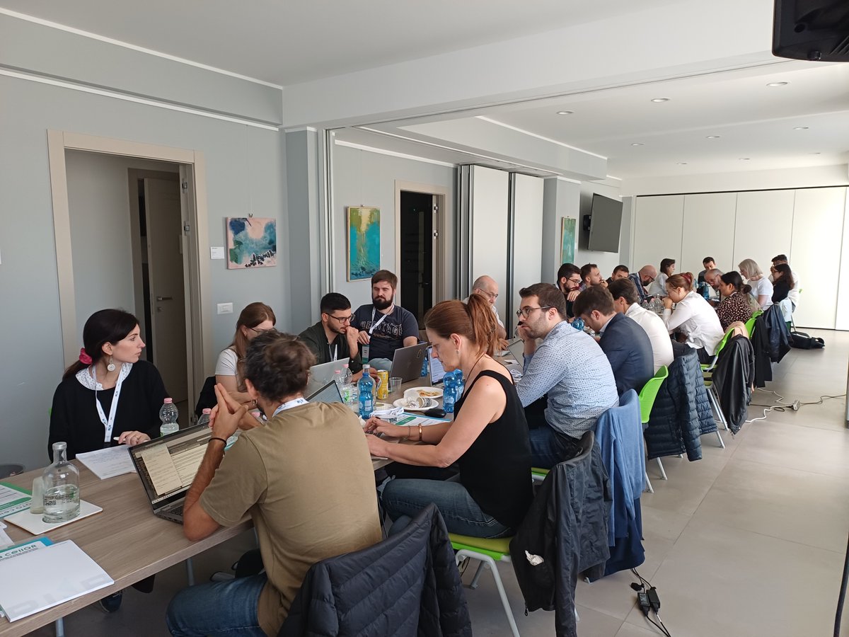 DATA CELLAR project tweet media