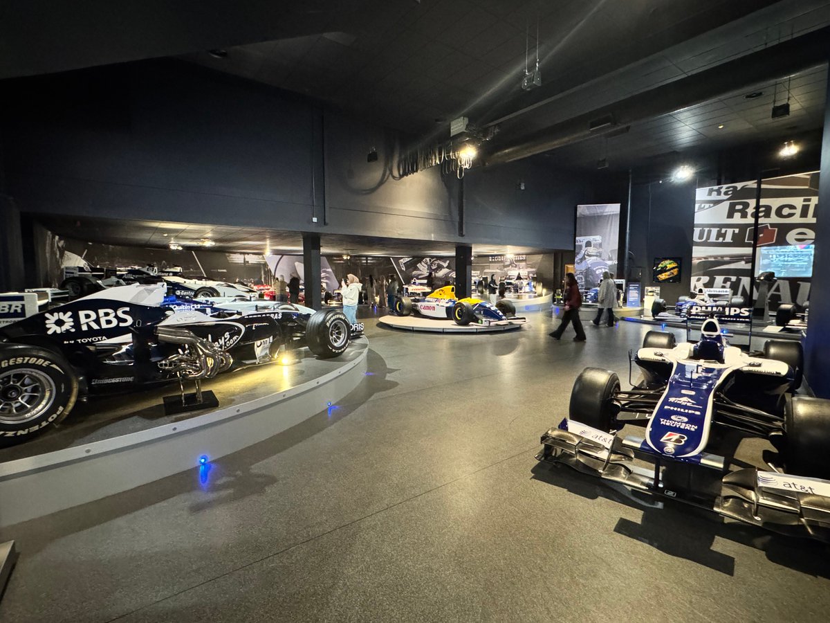 What an incredible sight! 👀

We had the chance to explore the Williams F1 Museum, home to a legendary collection of race winning cars - dating way back to the team’s debut in Formula 1 in 1978 🏎️🏁

The history and innovation on display were truly mind blowing! 🤯

#STEM #F1
