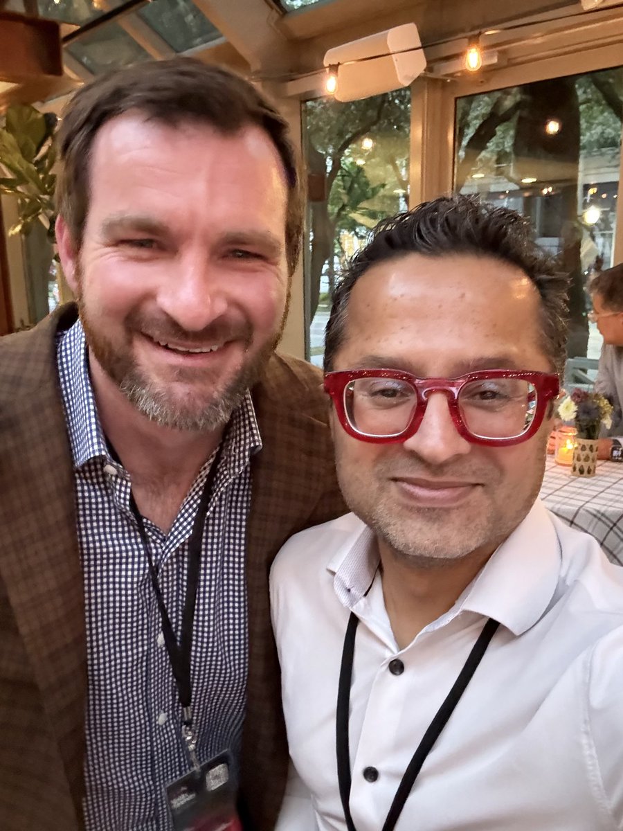 bznotes's tweet image. A good human that I got to know over the last few years, and I am fortunate to call a friend. And with his new fund I hope to find ways to partner professionally as well.
We may have different political views, but rather similar human, moral underpinnings! 🙏🏽 @hardaway_cam