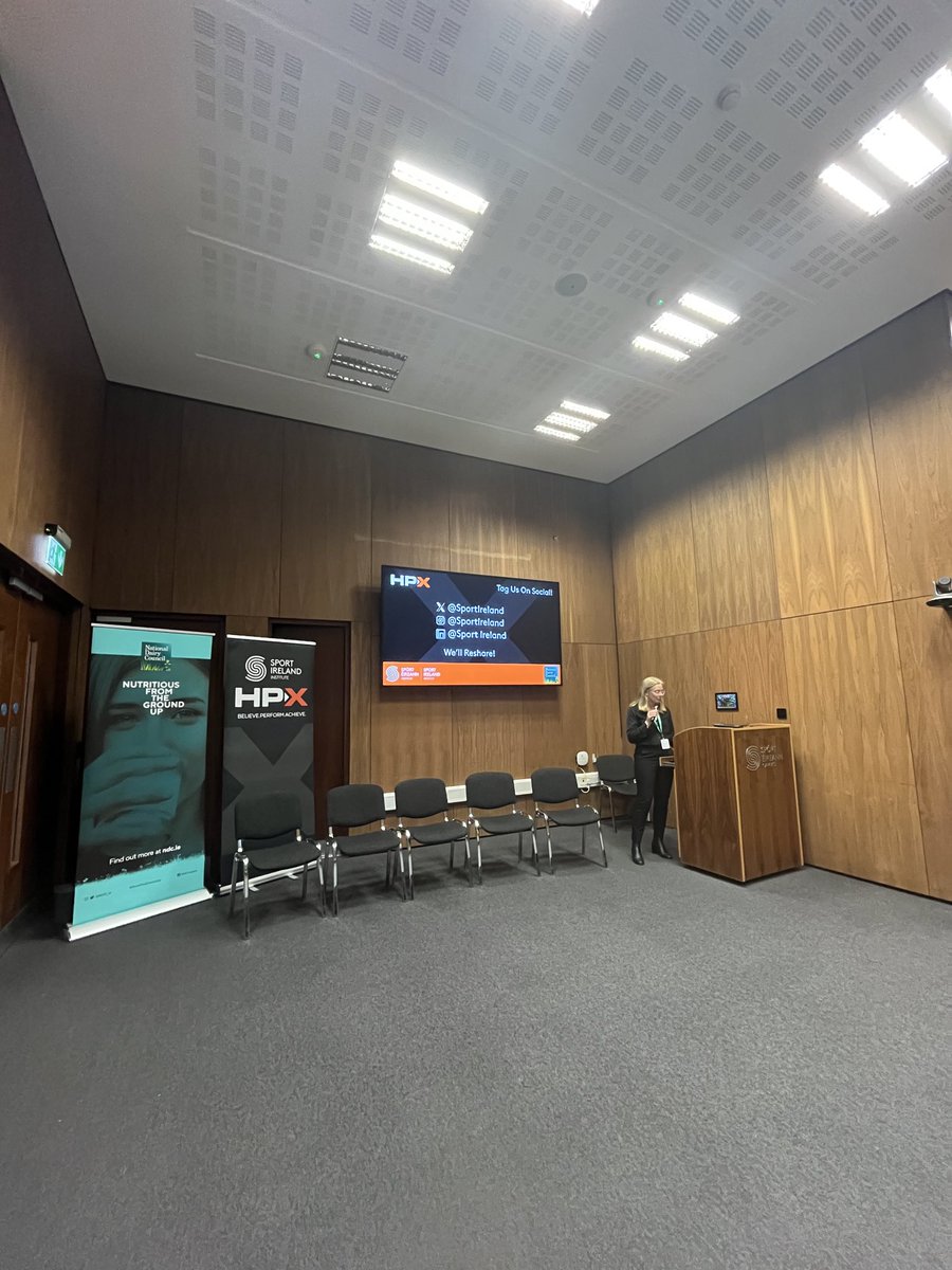 NDC_ie's tweet photo. Dr Mary Harrington opening #HPX25 Performance Nutrition Conference with @sportireland 💻 🥛 🏃 

#IrishDairy #NutritiousFromTheGroundUp #SportsNutrition https://t.co/dvIeFLHr0h