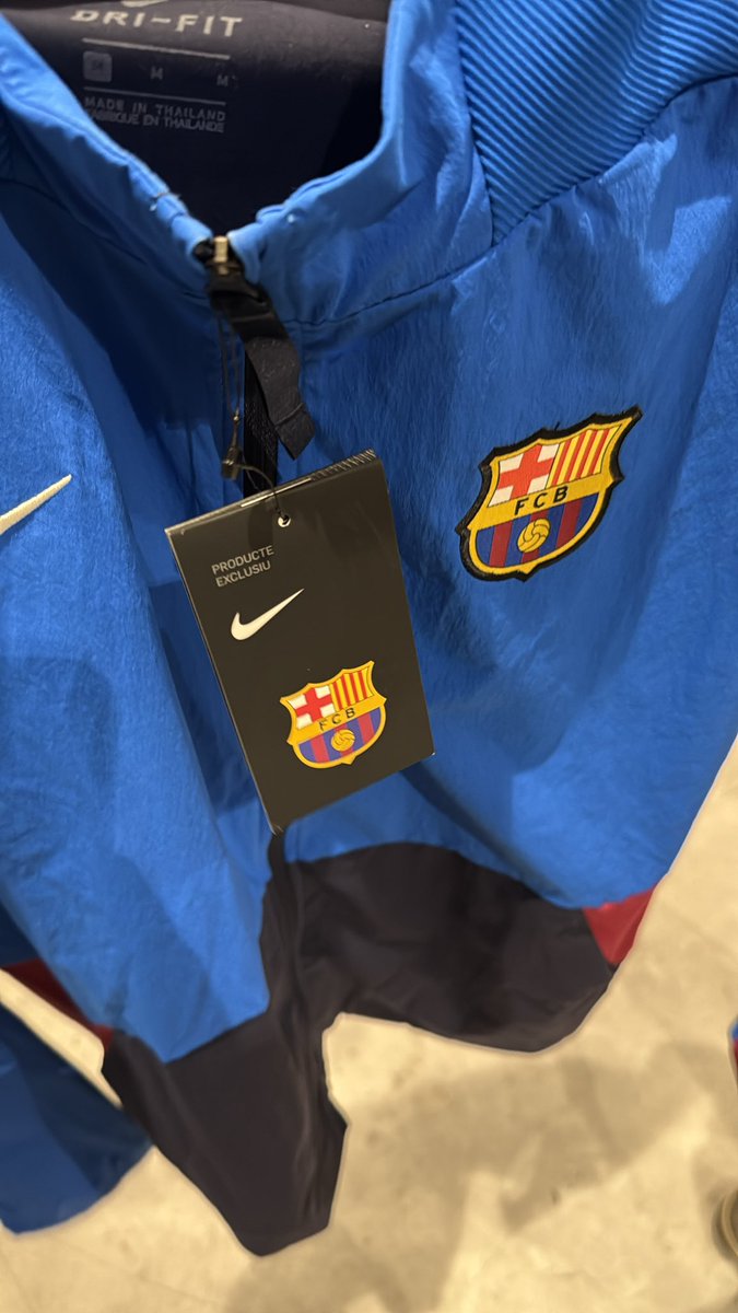 Esta preciosidad por 40 euros. Podrían hacer el Barça market más seguido.