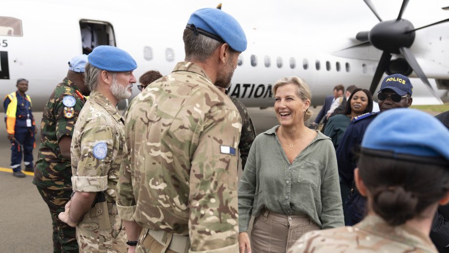 DefenceOps's tweet image. Women. Peace. Protection .🛡️
The Duchess of Edinburgh met UK deployed personnel on UN missions in DRC 🤝
HRH continues to champion Women, Peace & Security and the empowerment of women and girls in some of the world’s most fragile regions 🌍
📸Credit: Marcel Kahigis, @MONUSCO