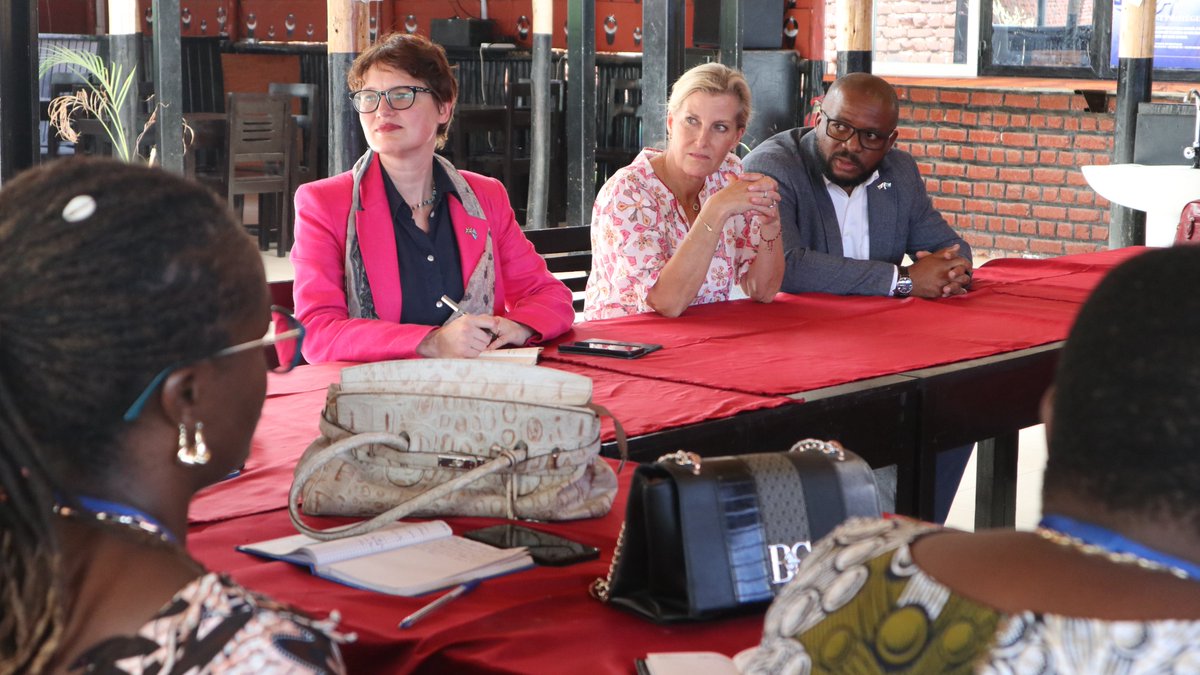 DefenceOps's tweet image. Women. Peace. Protection .🛡️
The Duchess of Edinburgh met UK deployed personnel on UN missions in DRC 🤝
HRH continues to champion Women, Peace & Security and the empowerment of women and girls in some of the world’s most fragile regions 🌍
📸Credit: Marcel Kahigis, @MONUSCO