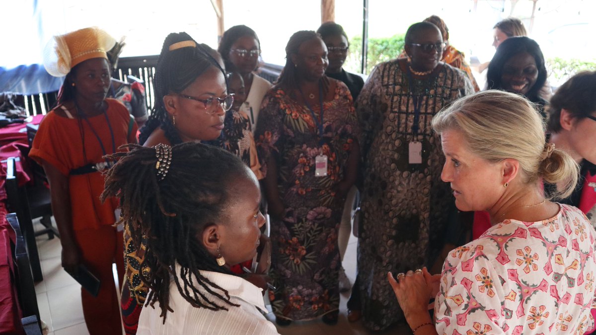 DefenceOps's tweet image. Women. Peace. Protection .🛡️
The Duchess of Edinburgh met UK deployed personnel on UN missions in DRC 🤝
HRH continues to champion Women, Peace & Security and the empowerment of women and girls in some of the world’s most fragile regions 🌍
📸Credit: Marcel Kahigis, @MONUSCO