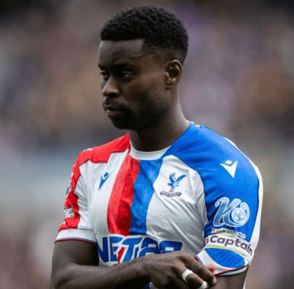 rondo_app's tweet photo. 🔴 Bayern Eyes Crystal Palace Star in January Transfer Push
“German giants Bayern Munich are reportedly stepping up efforts to sign Marc Guéhi to strengthen their defensive options in the winter window.”

#RondoApp #Bayern #Guehi https://t.co/69unsm19ag