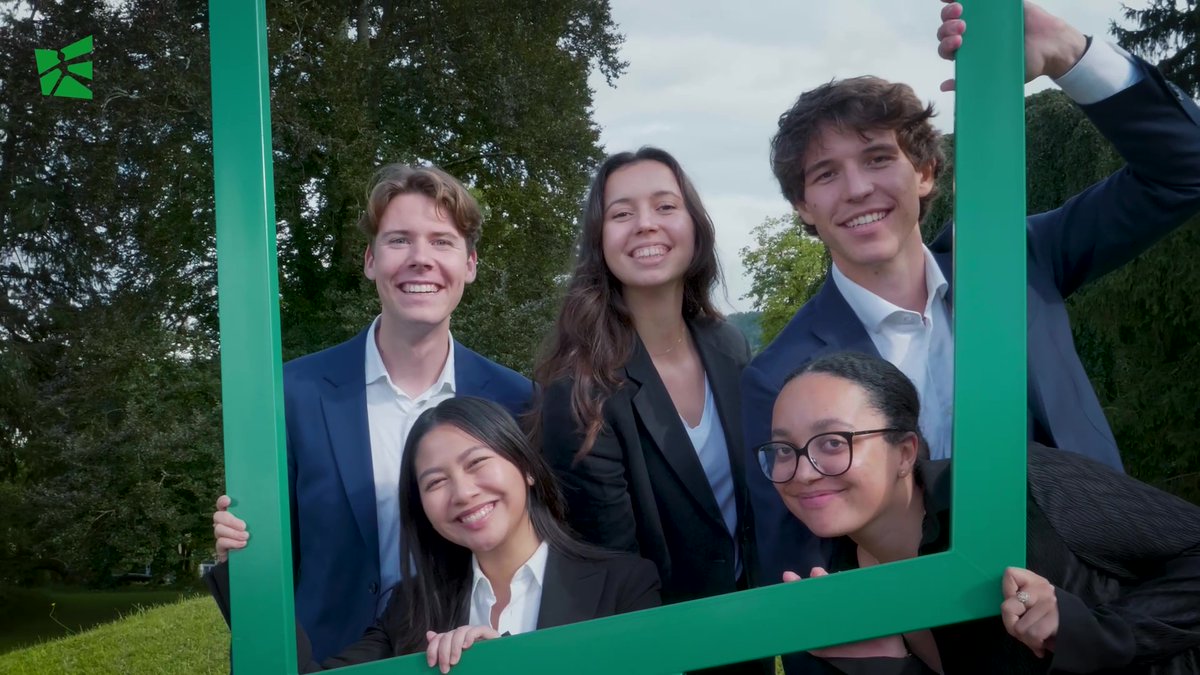 Strategy and International Management (SIM-HSG) (@simunisg) on Twitter photo Meet the 22nd generation of SIMmies! 💚 Let’s welcome them to St.Gallen and wish them an inspiring and impactful SIM journey.
Here’s to new friendships, transformative experiences, and unforgettable adventures!
Watch here: youtu.be/iZuFgON9gbo Meet the 22nd generation of SIMmies! 💚 Let’s welcome them to St.Gallen and wish them an inspiring and impactful SIM journey.
Here’s to new friendships, transformative experiences, and unforgettable adventures!
Watch here: youtu.be/iZuFgON9gbo