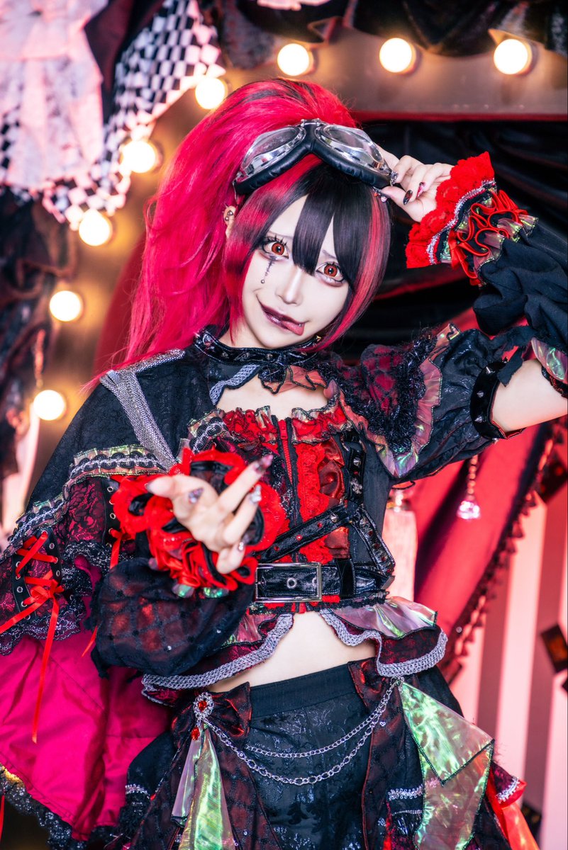 カミサマパレード☪️【公式】8/27 BIGCAT ONEMAN (@kamipare_info) on Twitter photo 🎪KAMISAMA PARADE 1人目メンバー公開🎪
夢宮かるた❤️🩹⛓️ <a href="/kamipare_karuta/">夢宮かるた❤️🩹⛓️カミサマパレード</a>
パレードカラー:レッド
「夢の続きで永遠に踊り果てましょう」
🔄RP&いいね【456】で次のメンバー解禁
#カミパレ 🎪KAMISAMA PARADE 1人目メンバー公開🎪
夢宮かるた❤️🩹⛓️ <a href="/kamipare_karuta/">夢宮かるた❤️🩹⛓️カミサマパレード</a>
パレードカラー:レッド
「夢の続きで永遠に踊り果てましょう」
🔄RP&いいね【456】で次のメンバー解禁
#カミパレ