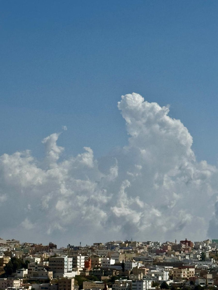 #أبها #الان
#مساء_الخير

عدسة
<a href="/Eng_FayaAlalmai/">م. فائع الألمعي</a>