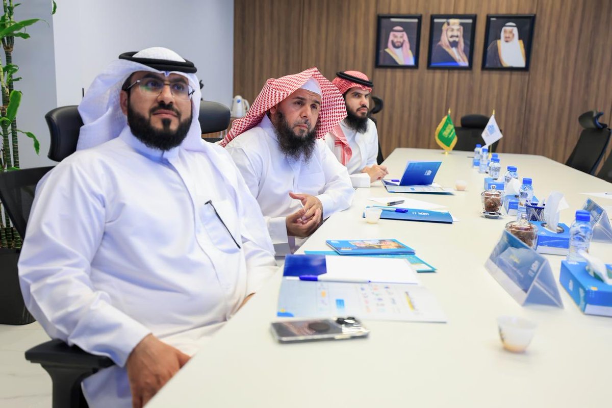 في إطار تبادل الخبرات وتعزيز الشراكات بين جمعيات التطوير في القطاع غير الربحي، قام فريق جمعية معالي بزيارة جمعية تنامي <a href="/TanamiOrg/">جمعية تنامي</a> ، حيث اطلع الفريق على أبرز مبادراتها وبرامجها النوعية في مجال تمكين الجمعيات الأهلية وتطويرها.