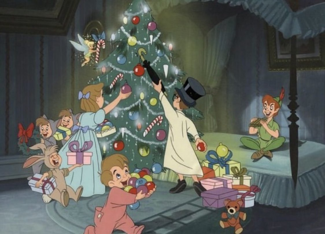ArtCelineLove's tweet image. christmas in old disney