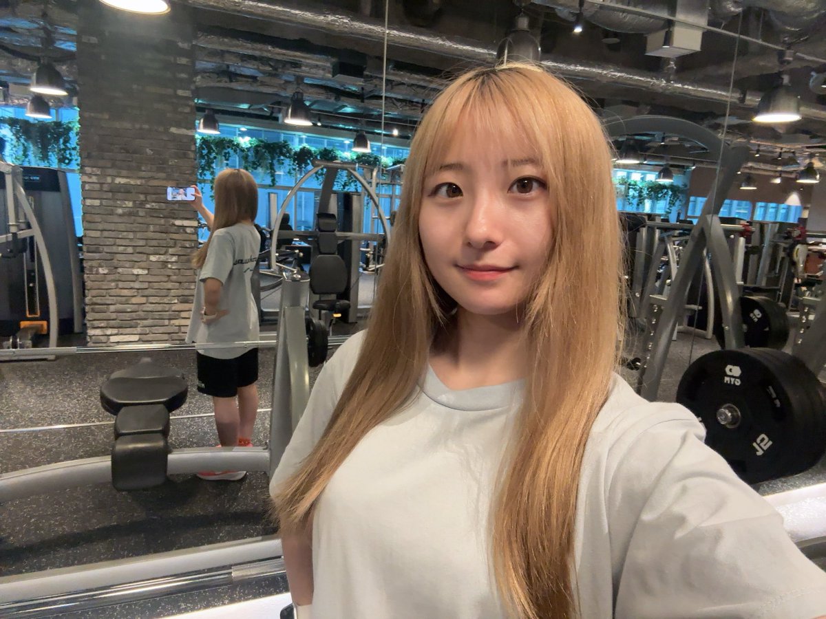 noa_toushi's tweet image. 【筋トレMEMO】
今日はパーソナルで調整メイン＆背中トレ🔥普段あまりストレッチしてないので、今日から毎日ストレッチします...！体カチカチ😇

#筋トレMEMO