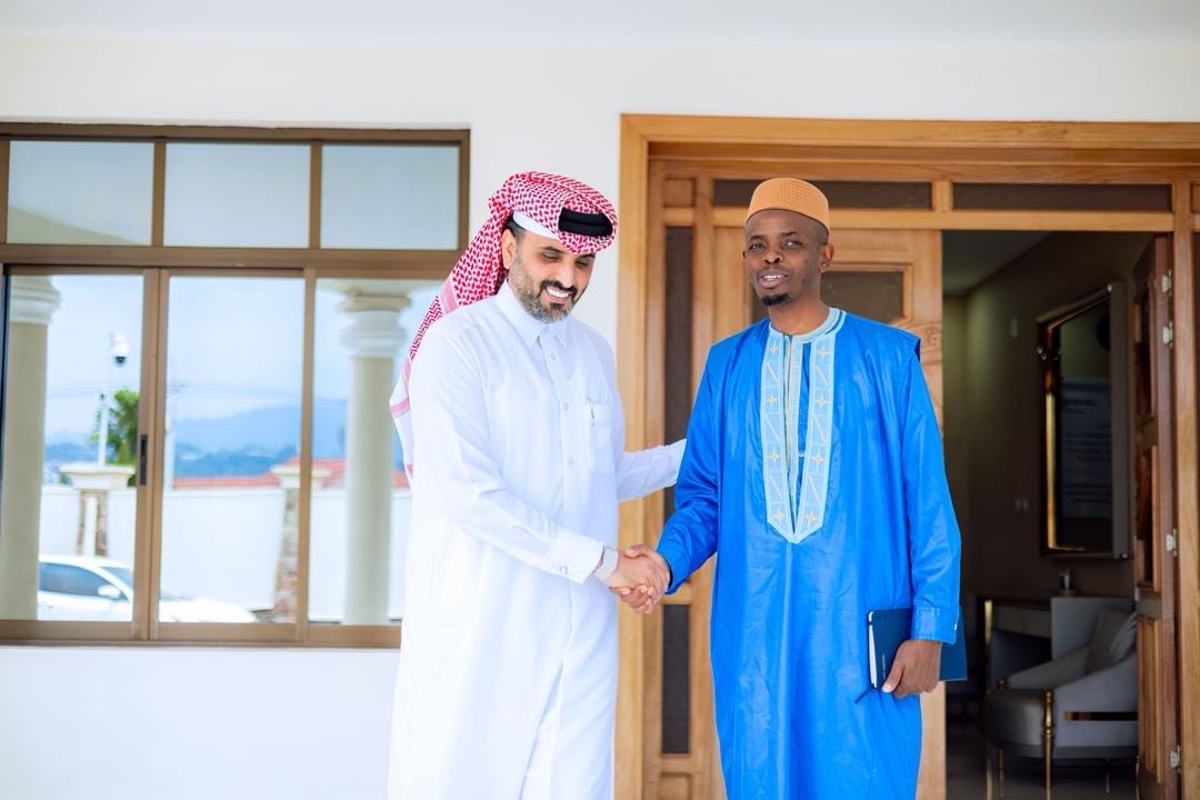 Mr. Ali Hamad Al Aida, Chargé d’Affaires a.i. of the Embassy of the State of Qatar to the Republic of Rwanda, received H.E Sheikh Musa Sindayigaya - Mufti of the Republic of Rwanda.
The meeting discussed several topics of mutual interest.