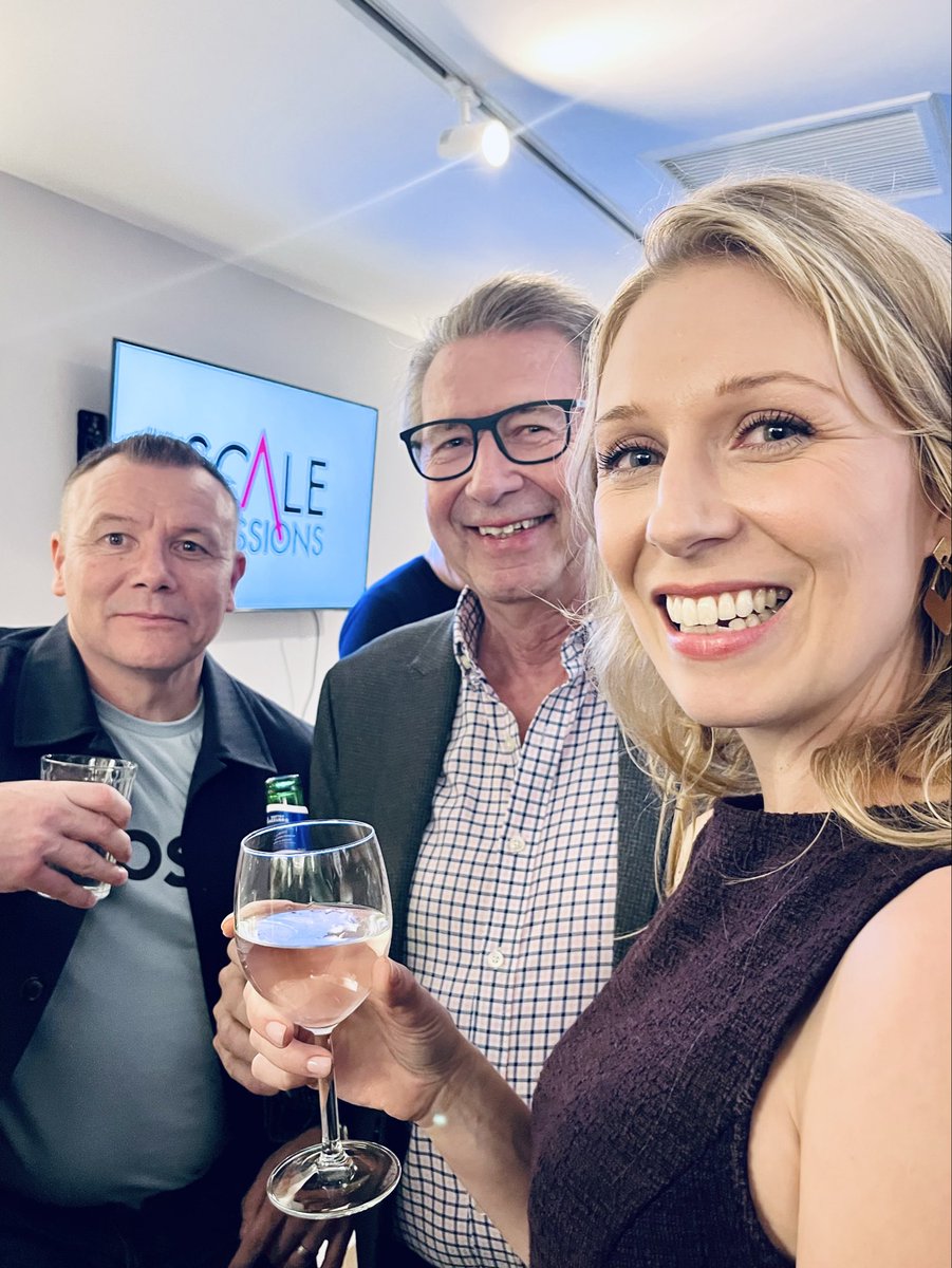 amyknightwriter's tweet image. The first SCALE Session at The @scale_london_uk Hub on Tuesday night.

Chairman Andrew Morris warmed up the crowd for Mike Anderson to deliver an inspiring and authentic talk spanning his media career, coaching and involvement in AI.

#businessnetworking #scaleup #community