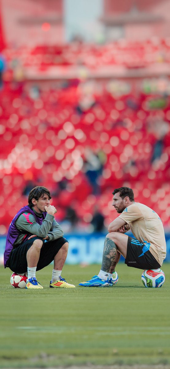 5aledz_'s tweet photo. Lionel Messi ²⁰¹¹⁻²⁰²⁵ ⁱᶜᵒⁿⁱᶜ ✨🐐 https://t.co/ggxZfVl94X