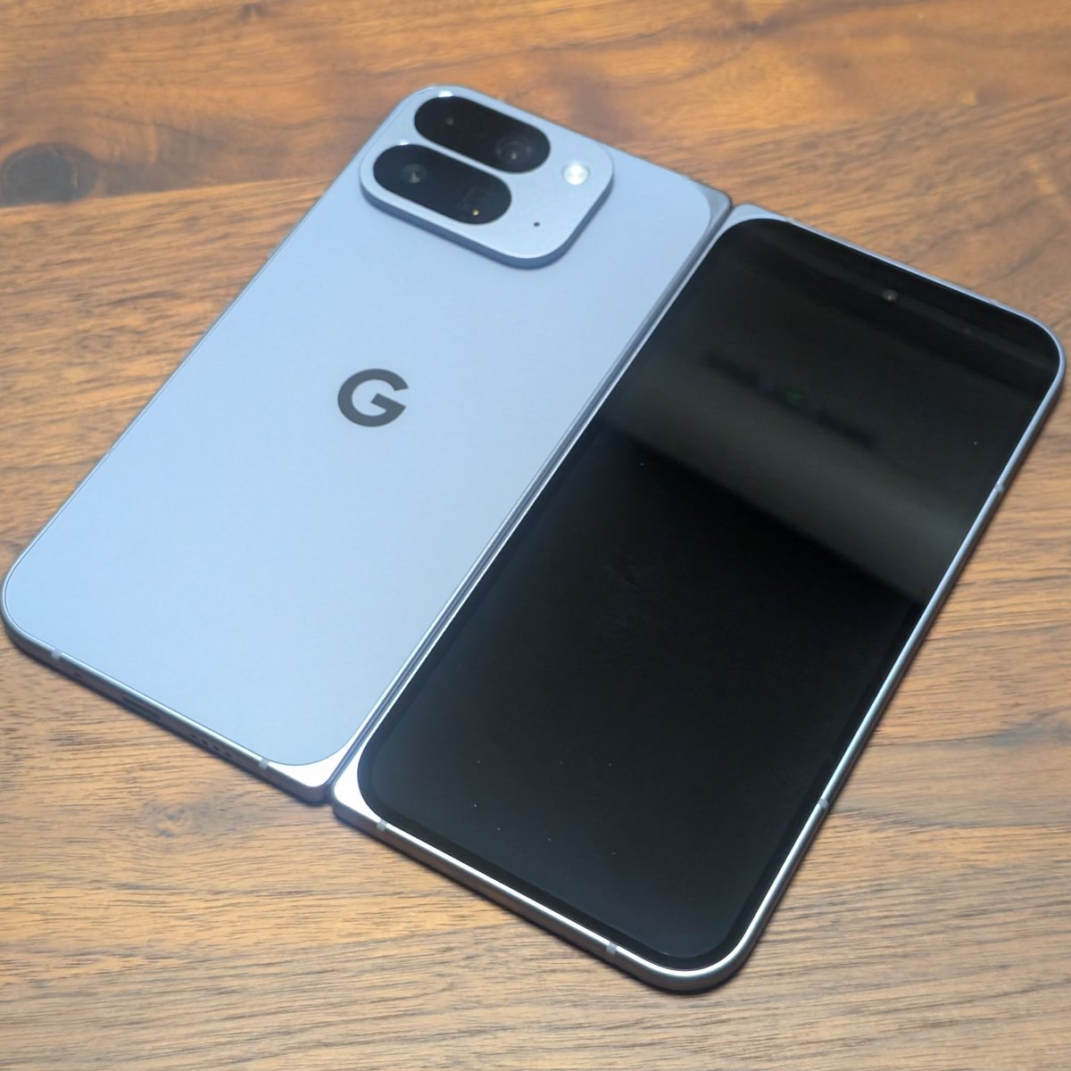 itoisow's tweet photo. Pixel 10 Pro Fold！防水防塵高耐久信じるぞ #Pixel10ProFold #Pixel10 https://t.co/HtZuKwVDPi