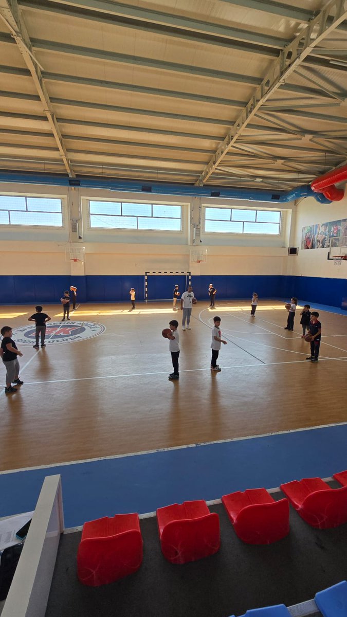 Çorum Bahçeşehir 

Öğrencilerini sosyal alanlarda da gelişmesi ve özgüven kazanabilmek için Görsel Sanatlar,Spor,Airobik,Robotik Kodlama,Eğitici Drama,Satranç ve Müzik  alanlarında kulüp çalışmalarıyla desteklemeye devam ediyor. 💙❤️

#bahçeşehirkoleji