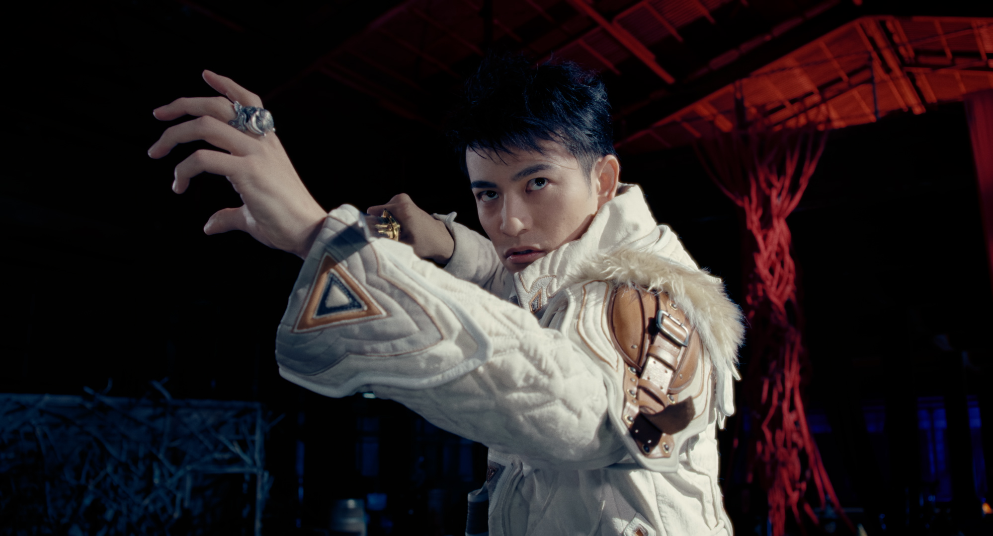 遠野の霊石　獣形　牙型 勾玉　高波動　遠野の石　ガネーシャ神　一本牙の神 遠野の霊石獣形牙型 勾玉高波動遠野の石ガネーシャ神一本牙の神