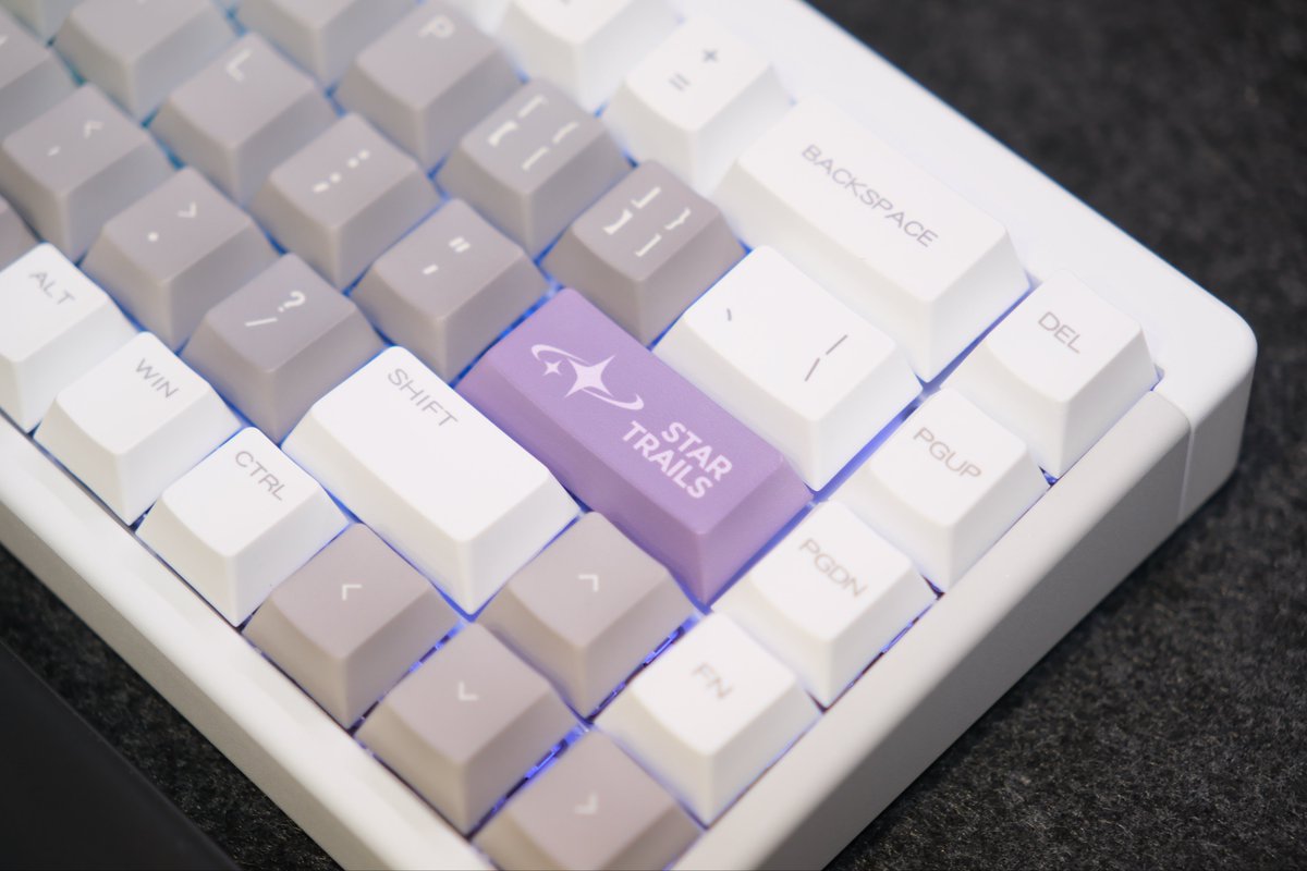 【#PR 】

Mechkeys-JP様(<a href="/MechkeysJP/">MechKeys-JP</a> )より新発売の磁気キーボード
『Utyping UT65 HE -月詠-』をご提供いただきました！

後日レビューや開封動画を投稿予定です⌨️

丸みのあるアルミボディと紫のワンポイントが特徴的です🥳