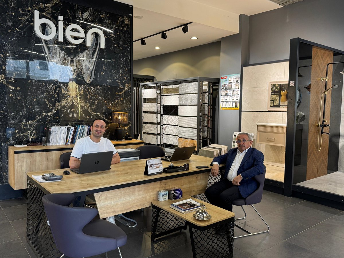 Değerli kardeşim Veysel Nafi Gökleri GÖKLER TİCARET,i iş yerinde ziyaret ettim samimi sohbet ve içten misafirperverliği için gönülden teşekkür ediyorum.
<a href="/veyselnafikkler/">veysel nafi kökler🇹🇷🇹🇷</a>