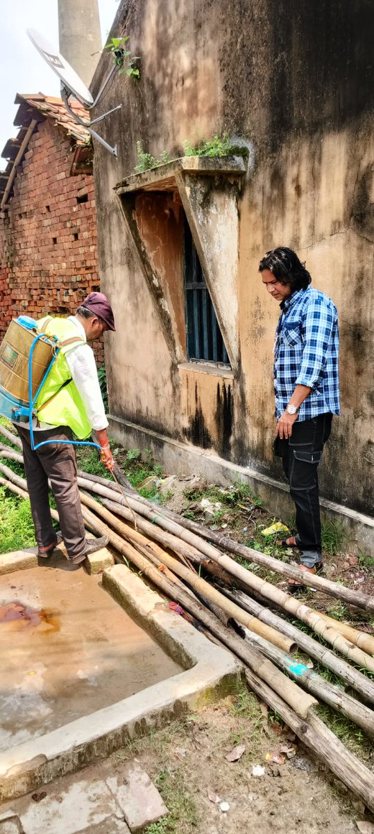 kmc_kolkata's tweet image. A few pictures of the frontline workers of the Vector Control Team on duty across the city.

#VectorControlByKMC #KMConDuty