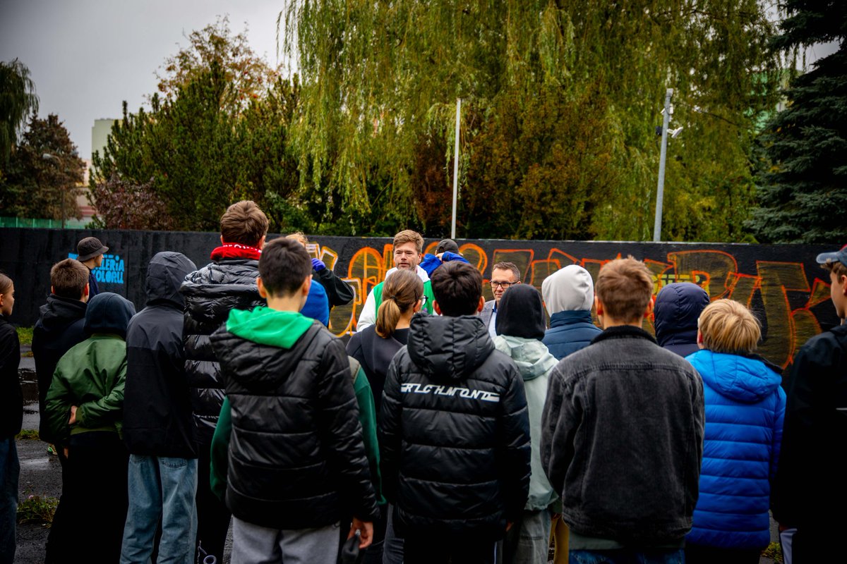 MaciejBartosia2's tweet image. To juz chyba IV / V rok działania na rzecz legalnego #graffiti, ale przede wszystkim edukacji. Działamy u podstaw, wpisując się w ogólnowarszawski projekt @RKaznowska Wiceprezydent Warszawy pn. #STOPBazgrołom
📲➡️ facebook.com/share/17KpNuDN…

#Graffity 🖼🏙🎨 #freegraffiti #Warszawa