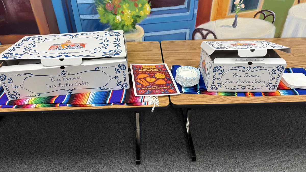 ArtwithmsZ's tweet photo. Sweet traditions, warm hearts, and pan dulce to celebrate Hispanic Heritage Month. 💛
Thank you to our amazing Hospitality Committee!
¡Gracias a nuestro increíble Comité de Hospitalidad! 🇲🇽✨ @BBE_Bullfrogs https://t.co/4TS8iOyt82