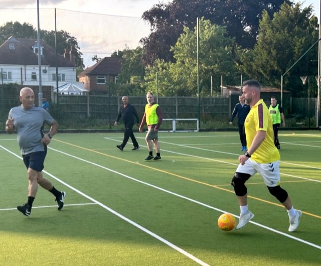 Thursdays over 40's walking football 7:15 pm at Beechcroft is a great way to de stress afterwork £5 pay and play! bookwhen.com/mpsports #StressAwarenessDay #raring2gosolihull #WalkingFootball #afterworkactivities #senioractivities #mentalhealth #over40 #solihulldads #payandplay