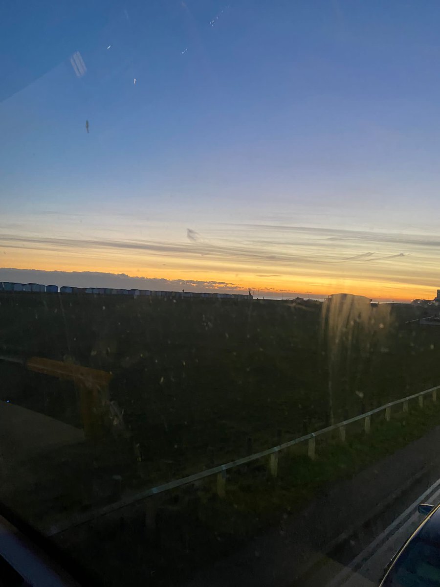 Good afternoon eveyone  hope you're having a good day and I've decided to add a positive vibes photo. If you ever feel stressed or anxious look at how beautiful this photo is you can hopefully feel calm :)