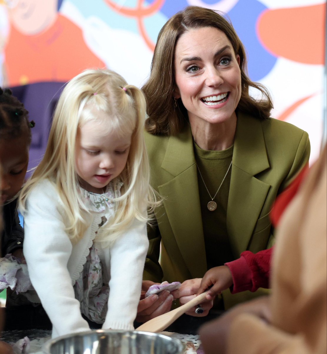 MattSimpson__'s tweet image. Katherine, the Princess of Wales, in Oxford today @TheOxfordMail 

Pix by Jason Dawson