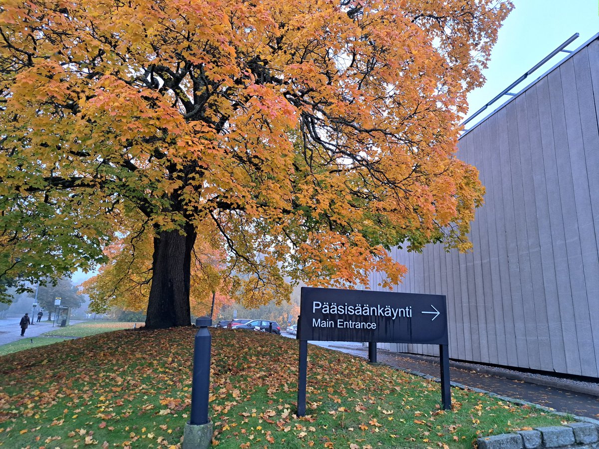 Oli hienoa päästä esittelemään Tulevaisuuden senioriasuminen #TULE -hankkeen tuloksia loppuseminaarissamme vanhusten viikolla. 
Kiitos kaikille, jotka olivat mukana Tampereen yliopiston Lyhty-tilassa ja etänä!
TULE-malli näkyy nyt etusivullamme: projects.tuni.fi/tulevaisuuden-…