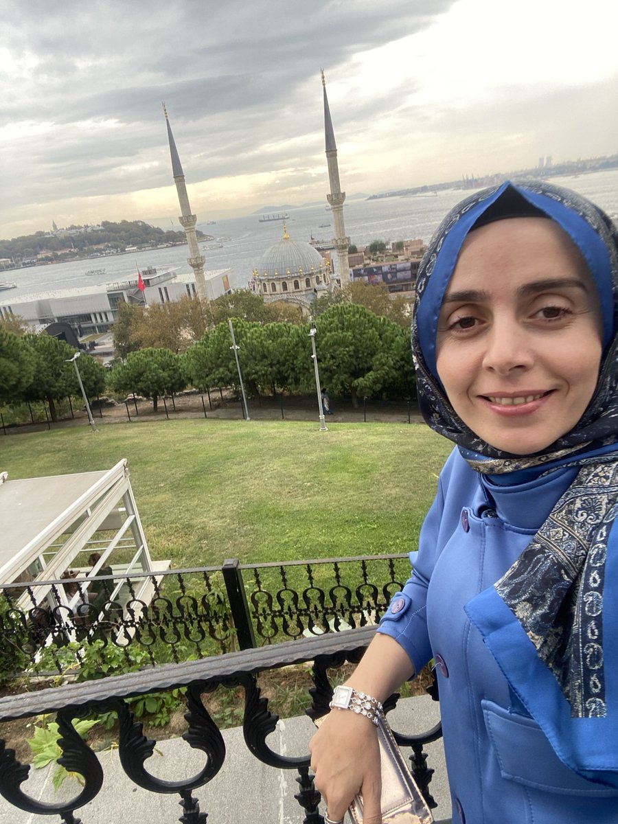 NurtenEYB's tweet photo. Yıllar önce tablosunu yaptığım muhteşem eser (Nusretiye camii) Ve yıllar sonra bu keyifli denk geliş 🙂 #Nusretiyecamii https://t.co/bCi8YTgU3X