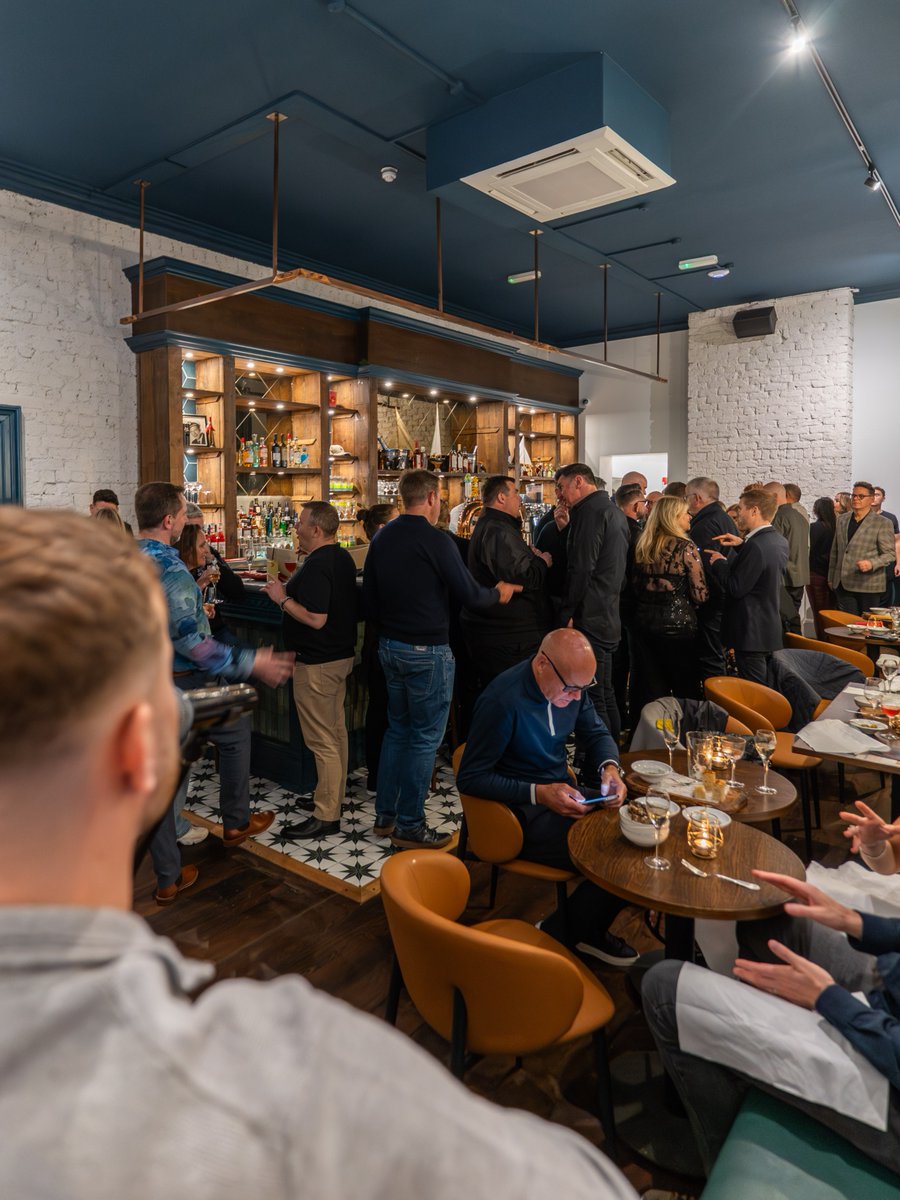 Barnaclelpool's tweet image. Barnacle Restaurant &amp;amp; Bar is now open! ⚓💙

We’ve poured our heart and soul into this place and can’t wait to welcome you in for a drink, a bite, or the full Barnacle experience 🥂

Doors are now open! Book here: bit.ly/460uMQu

#newopening #liverpoolfood #liverpoolbars
