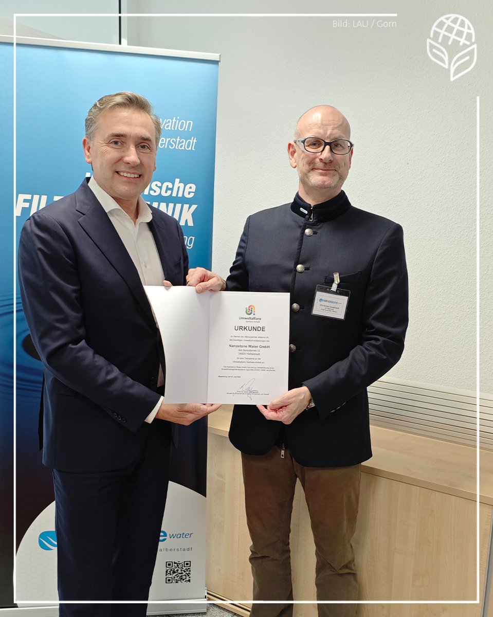 MWU Sachsen-Anhalt (@mwu_lsa) on Twitter photo Sauberes Wasser dank Innovation aus Halberstadt! 💧 Die Nanostone Water GmbH ist neues Mitglied der #Umweltallianz #SachsenAnhalt. Staatssekretär Thomas Wünsch überreichte gestern die Urkunde & lobte das Engagement für nachhaltige Wasseraufbereitung. 🌱 Sauberes Wasser dank Innovation aus Halberstadt! 💧 Die Nanostone Water GmbH ist neues Mitglied der #Umweltallianz #SachsenAnhalt. Staatssekretär Thomas Wünsch überreichte gestern die Urkunde & lobte das Engagement für nachhaltige Wasseraufbereitung. 🌱