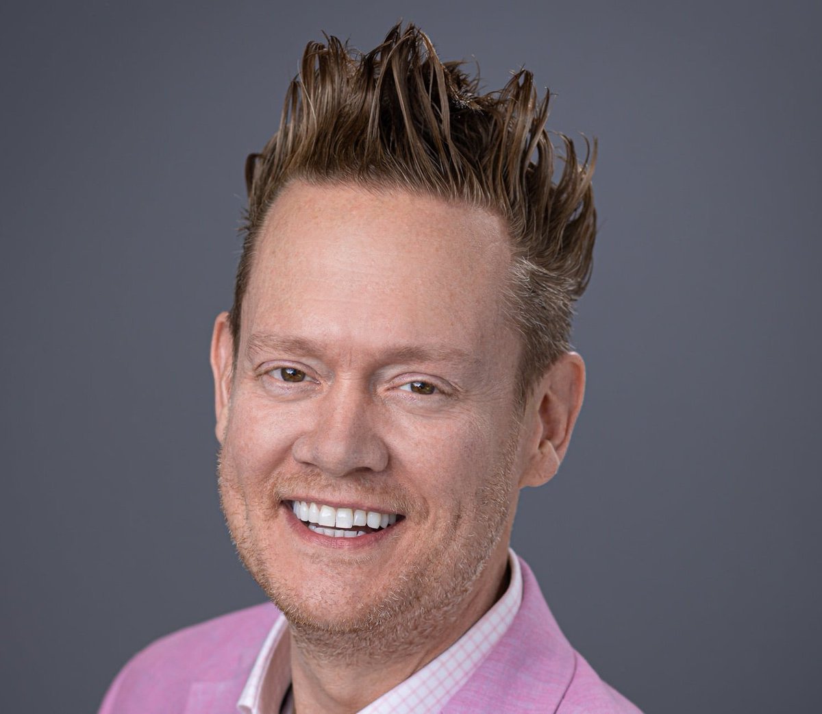 ChannelProSMB's tweet image. Join us at ChannelPro LIVE: Baltimore (Oct 14–15) and schedule a free 30-min referral session with local MSP leader and NSITSP board member Chris Barber. At the event you can arrange a 1:1 w/ Chris to talk about your goals and strategy!
hubs.li/Q03MrZBl0
