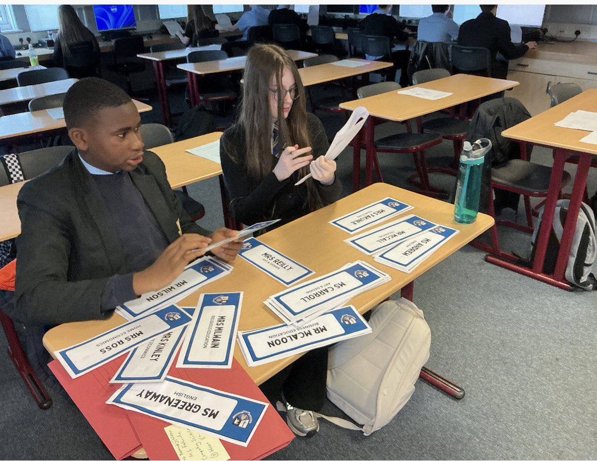 🖥️ S3 AIT spent last week creating new name badges for Parents’ Evening <a href="/johnpaulacademy/">John Paul Academy</a>. Each group demonstrated the skills and qualities required to be an effective administrator:

✅ IT skills
✅ Planning and organisational skills
✅ Team-work skills
✅ Communication skills