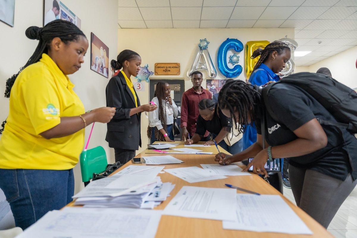 Sol_Solange tweet media