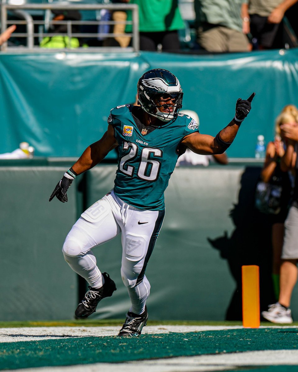 It’s GAME DAY 🦅

go birds (say it back - legal requirement)

#FlyEaglesFly